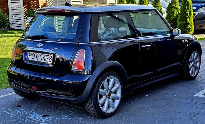 MINI Cooper S cena 13450 przebieg: 227600, rok produkcji 2005 z Piaseczno małe 121